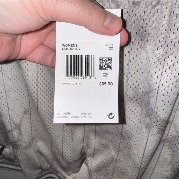 Air Jordan Essential Womens Diamond Shorts Cream Plus Size 2X - Picture 5 of 8